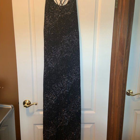 Sparkly black Evening gown - Picture 7 of 8